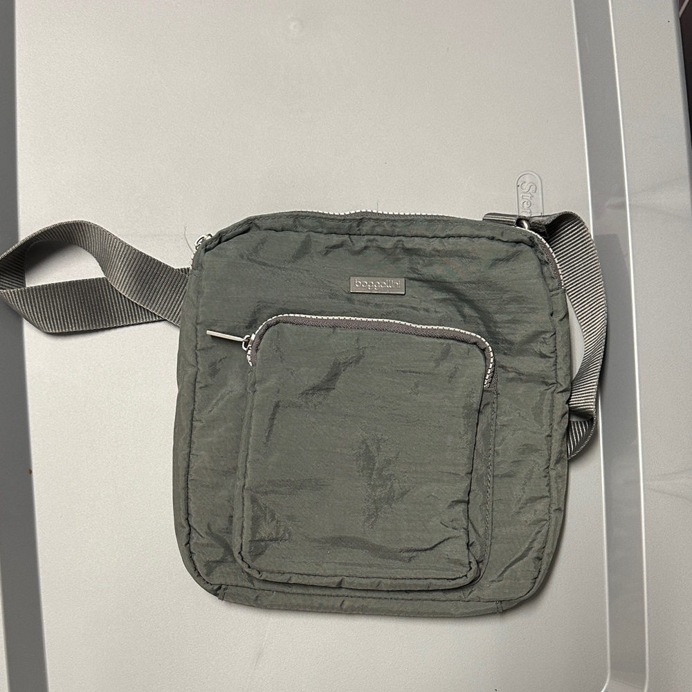 Baggallini Olive Green Crossbody Bag with Front Zip Pocket